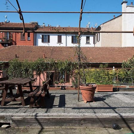 Peaceful Court Apartment In Shopping District Milano Eksteriør bilde