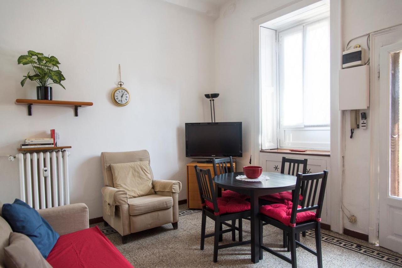 Peaceful Court Apartment In Shopping District Milano Eksteriør bilde