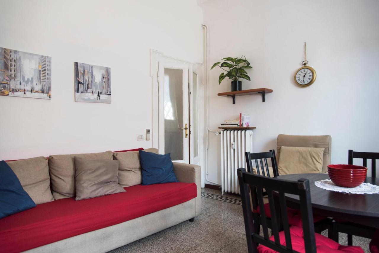 Peaceful Court Apartment In Shopping District Milano Eksteriør bilde